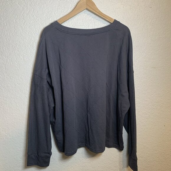 Umgee Women’s Top Dark Gray Sweat Top With Diamond Pattern 2XL Activewear - Picture 9 of 12